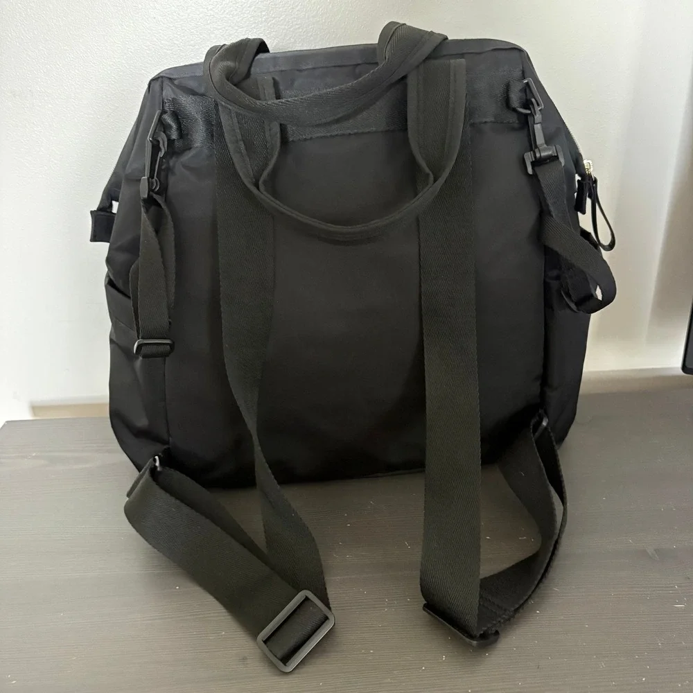 Skip Hop Diaper Bag Mainframe Wide Open OS Black Backpack Stroller Straps Gold